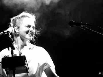Bára Zmeková